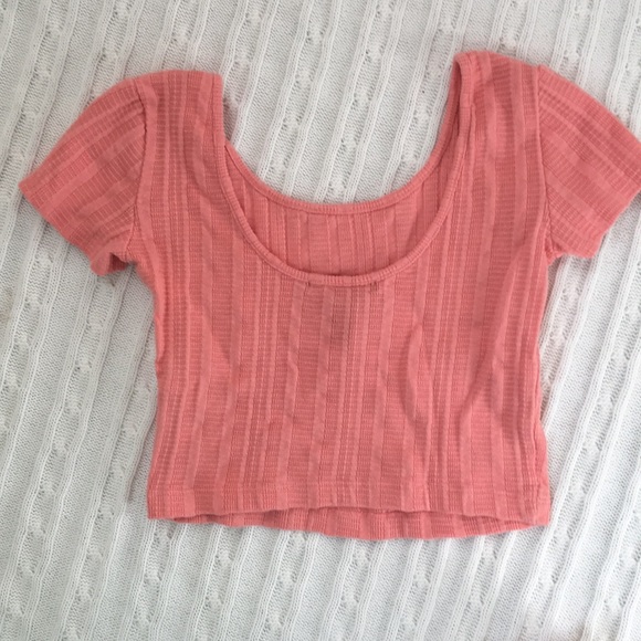 NWOT Forever 21 pink crop top - size s - Picture 4 of 4